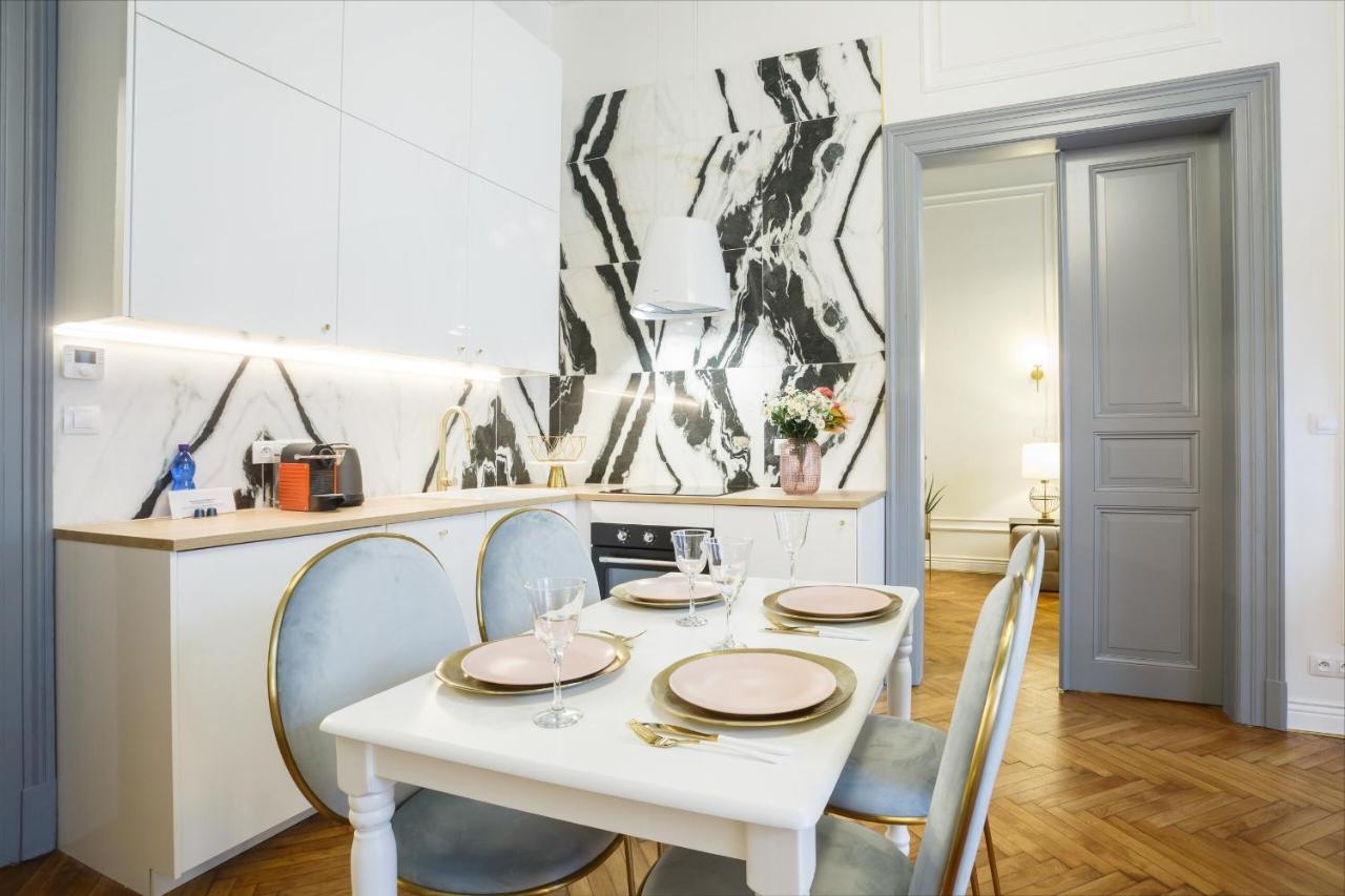 Palace By Main Station - Premier * Prag