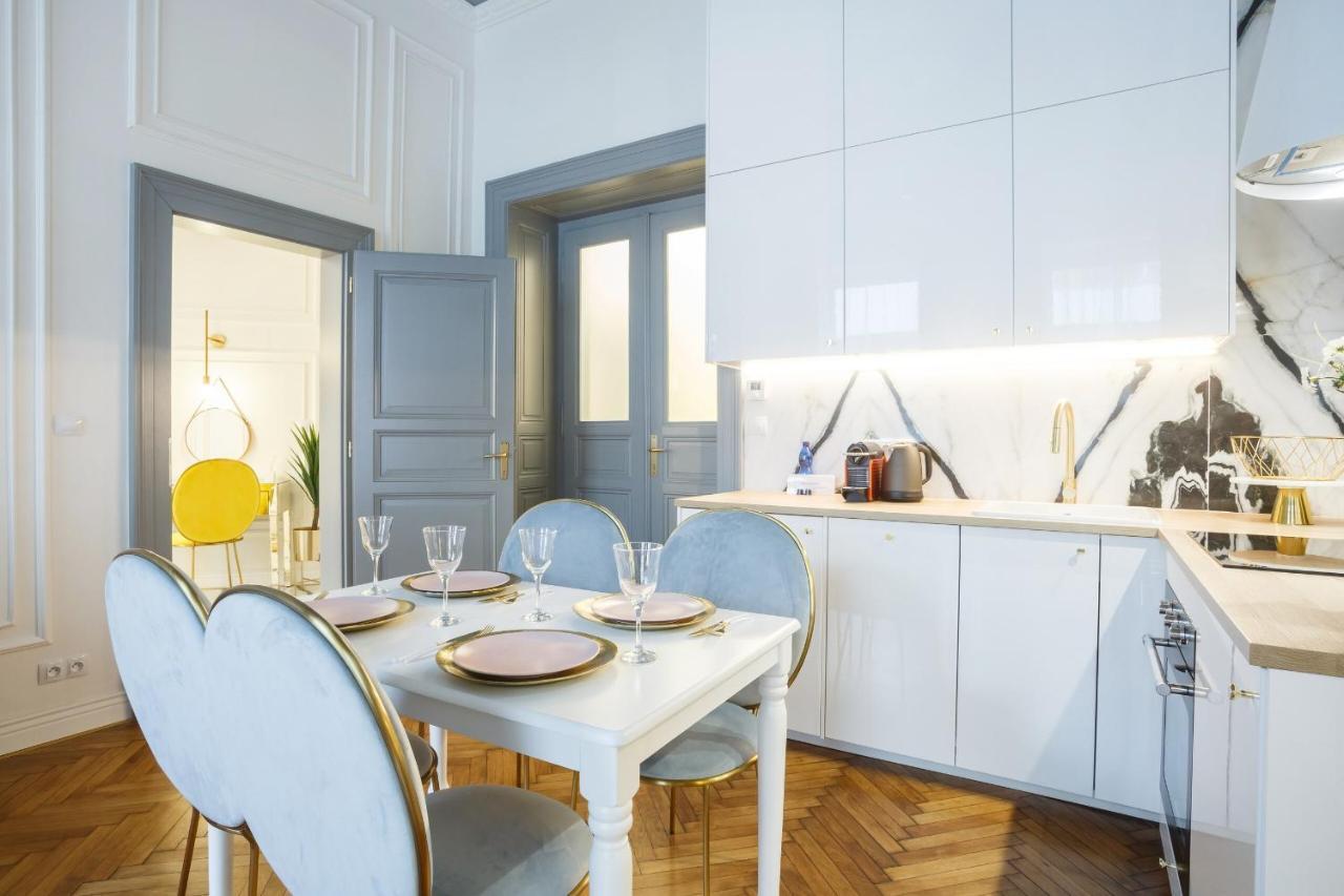 Palace By Main Station - Premier Daire Prag