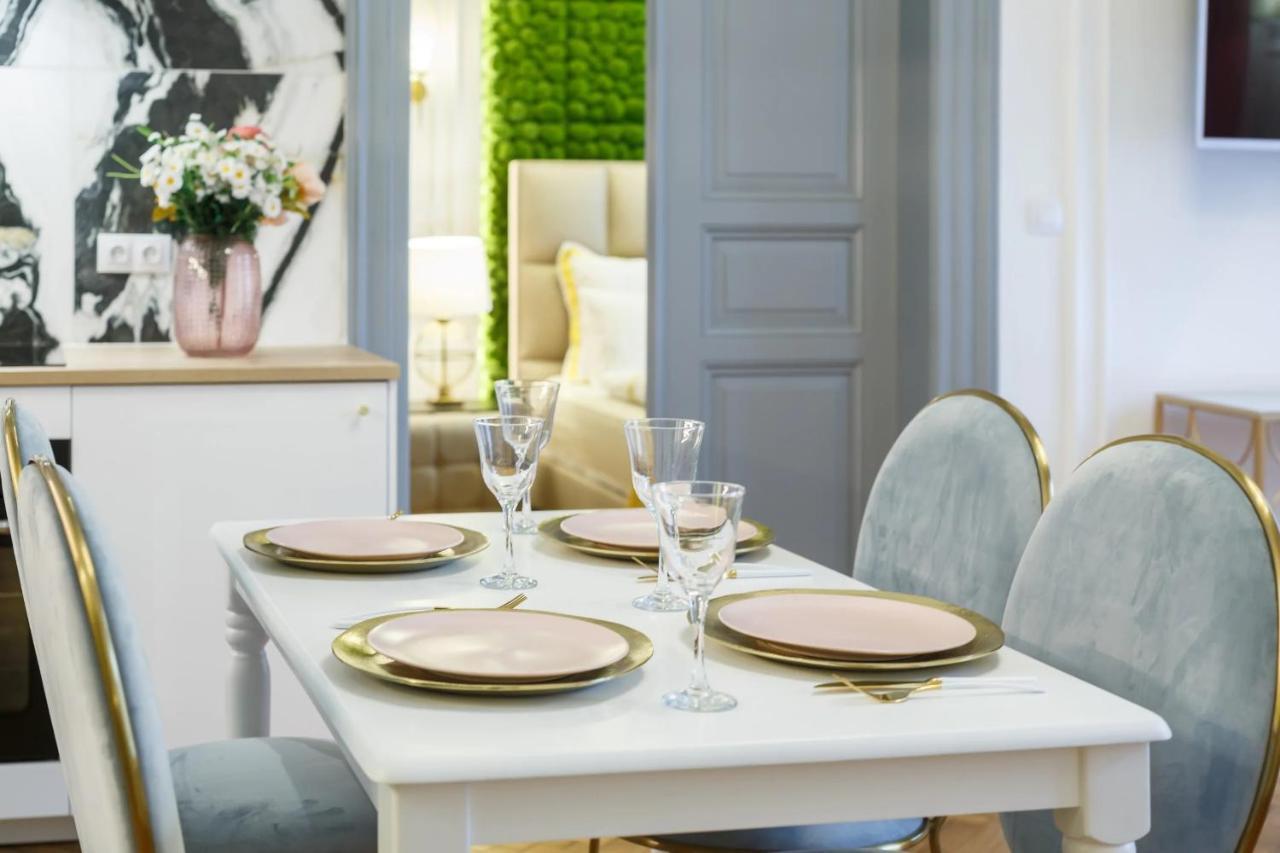 Palace By Main Station - Premier Daire Prag